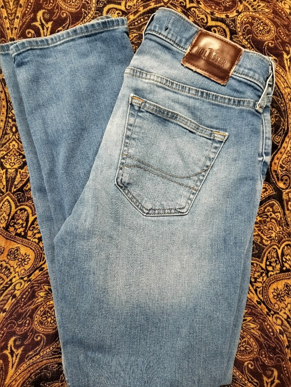 Hollister Men's 30/34 Light Blue Slim Straight Jeans